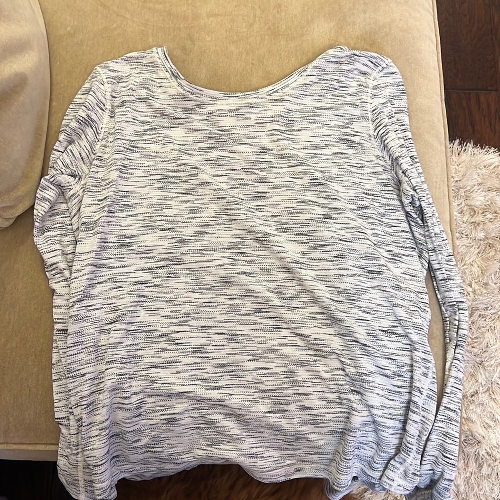 Lululemon Open Back Shirt